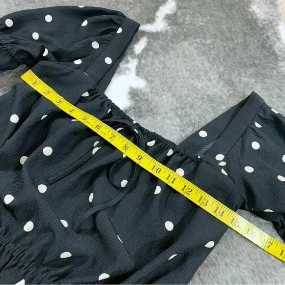Polka Dot Puff Sleeve Top - Picture 11 of 11